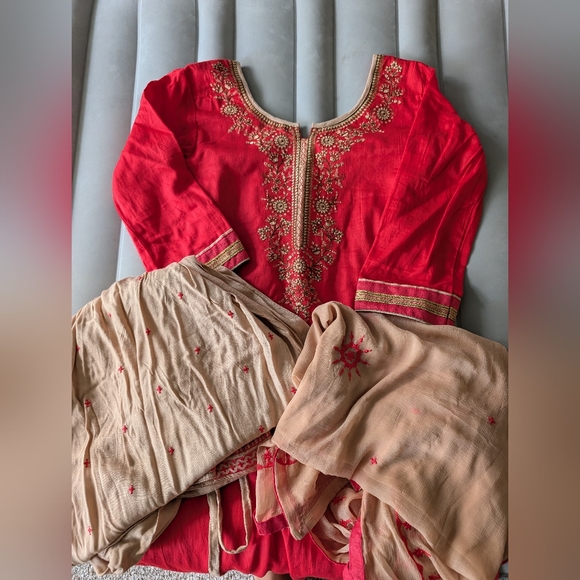 3 piece Punjabi suit - Picture 1 of 4